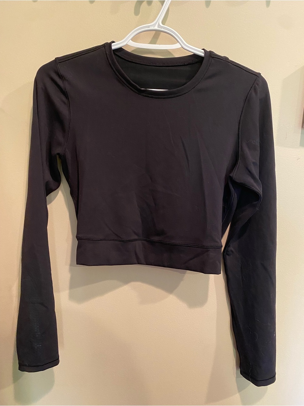 Cropped Lululemon Long Sleeve Workout Top